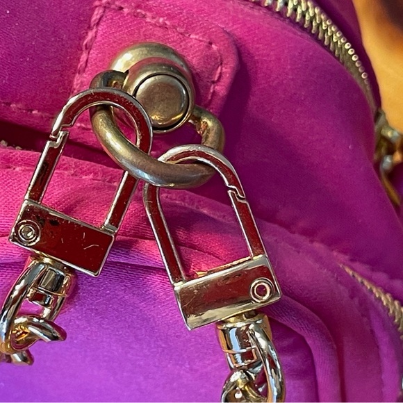 Authentic Prada Travel Hanbag - Picture 3 of 11